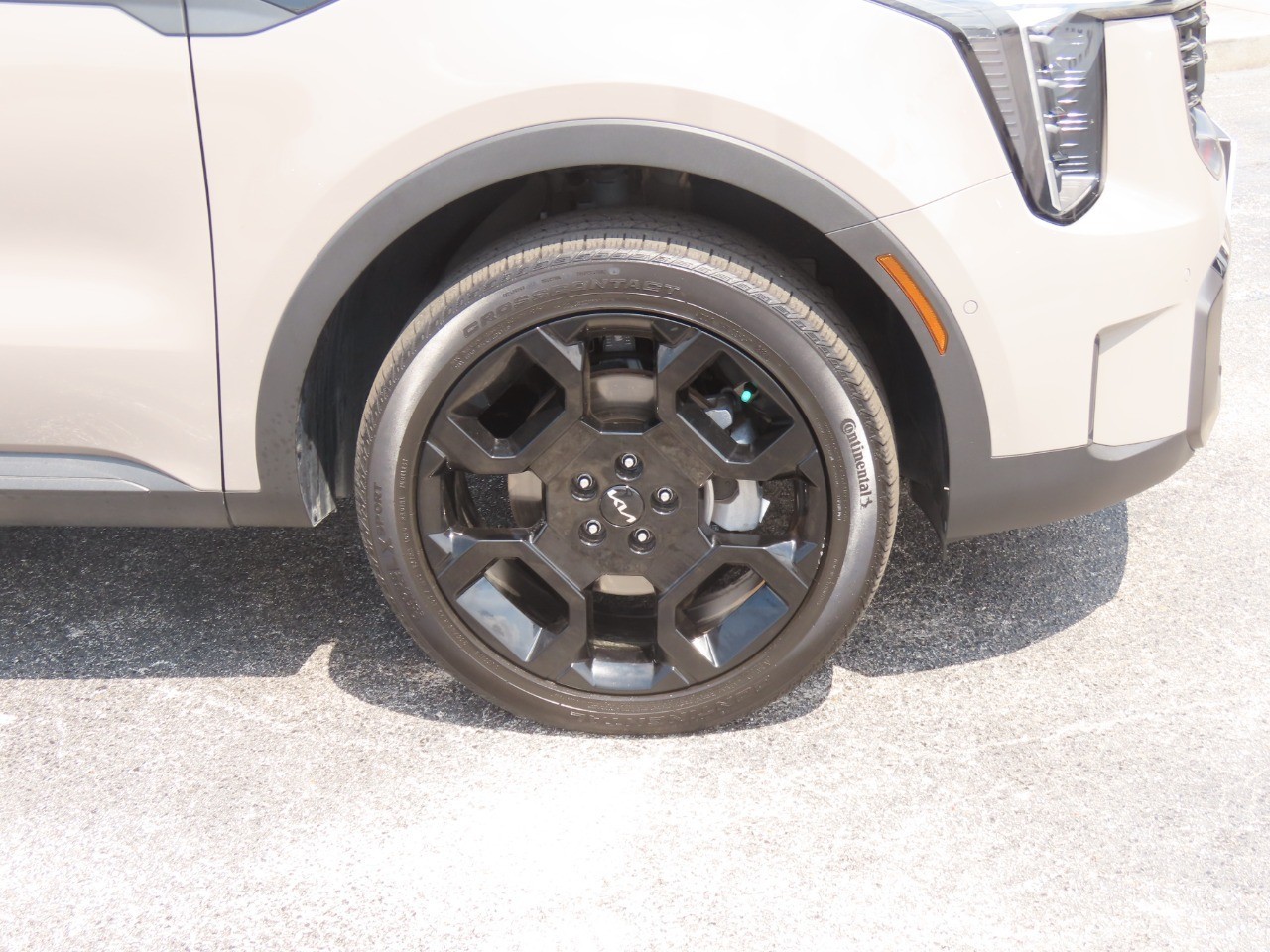 2025 Kia Sorento photo 7 of 30