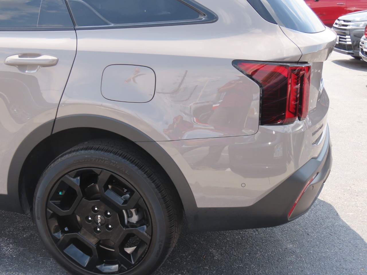 2025 Kia Sorento photo 14 of 30