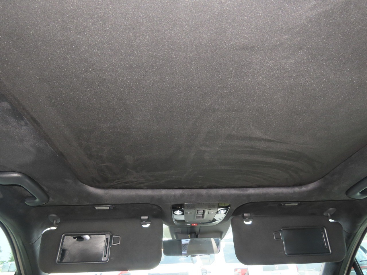 2025 Kia Sorento photo 21 of 30