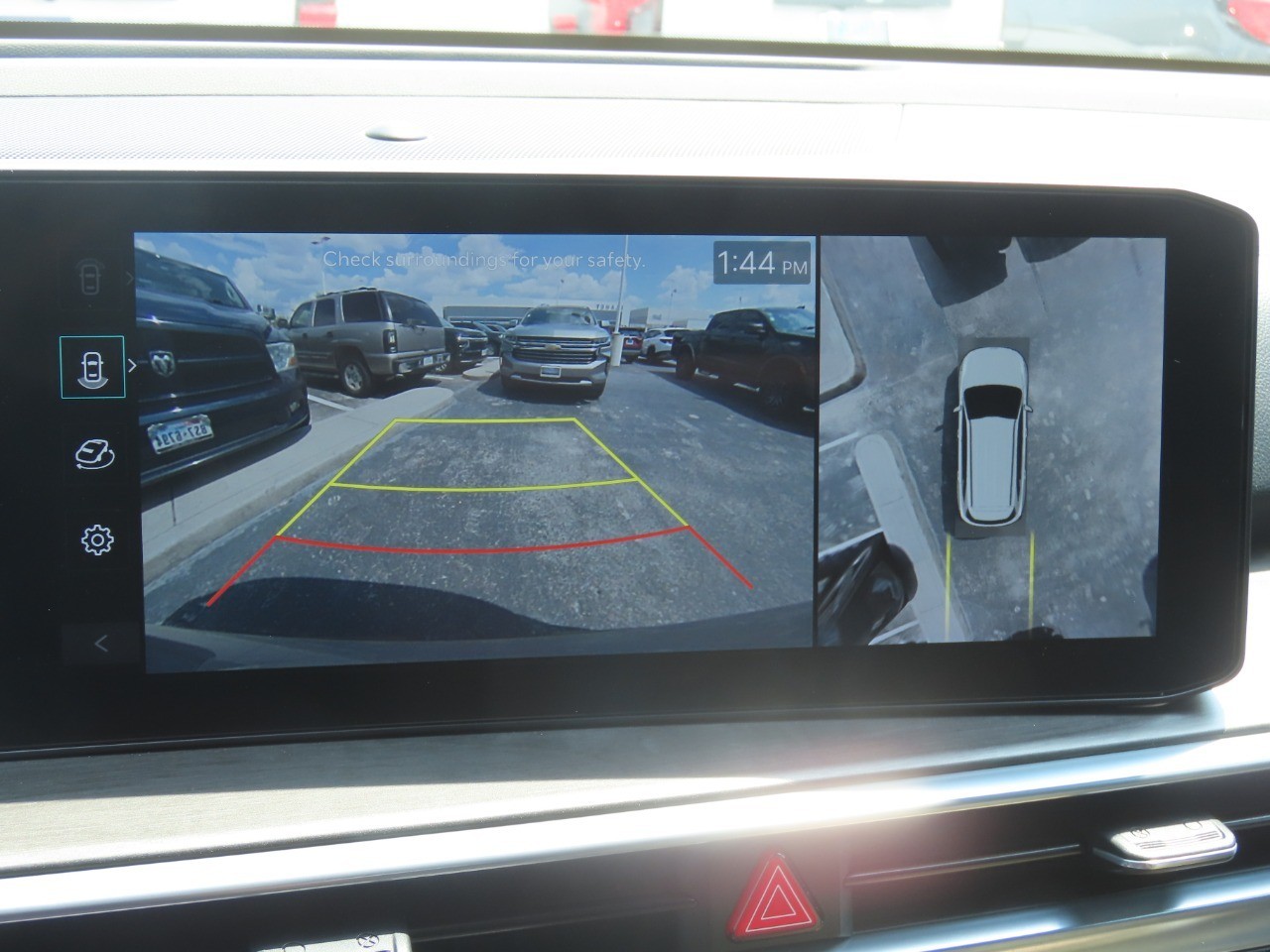 2025 Kia Sorento photo 29 of 30