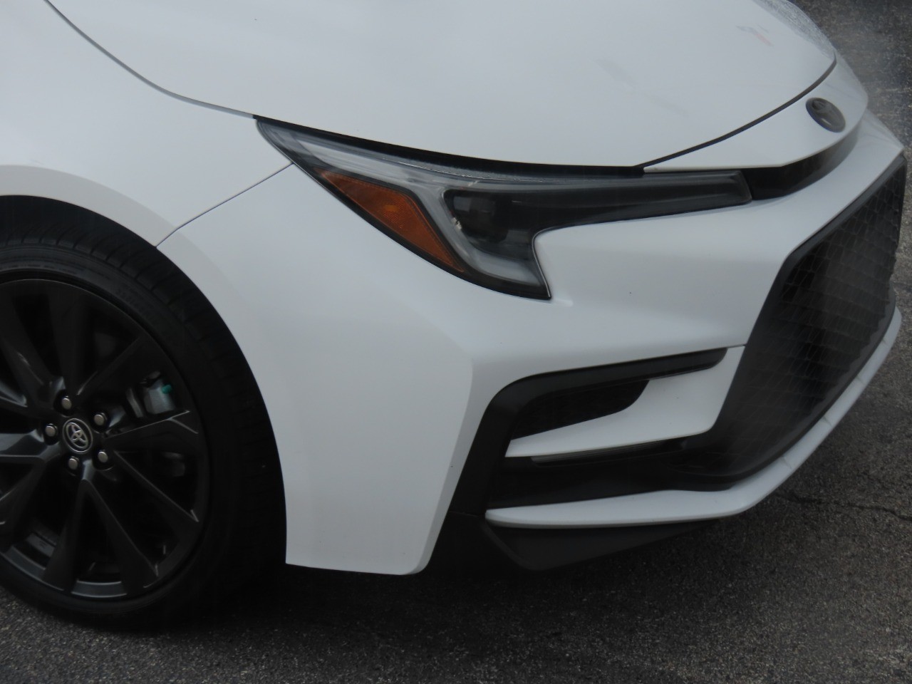 2023 Toyota Corolla SE - 4