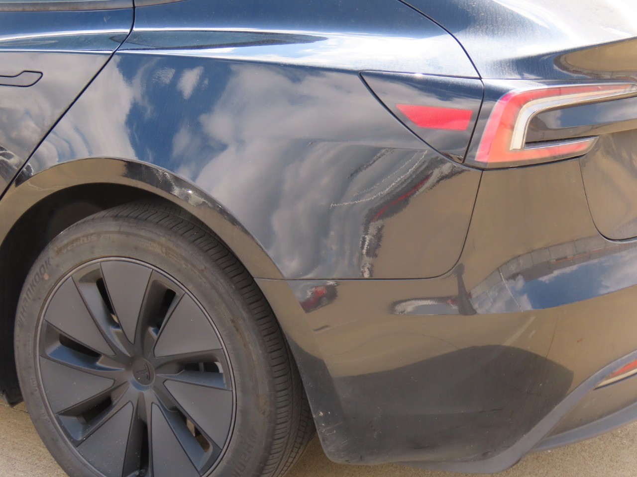 used 2025 Tesla Model 3 car, priced at $39,999