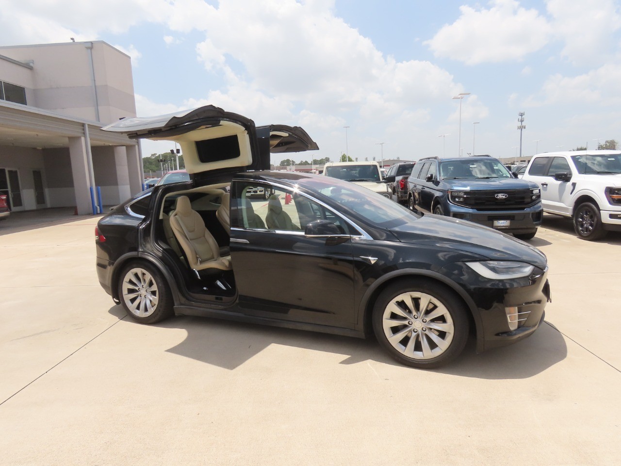 2017 Tesla Model X 75D - 6