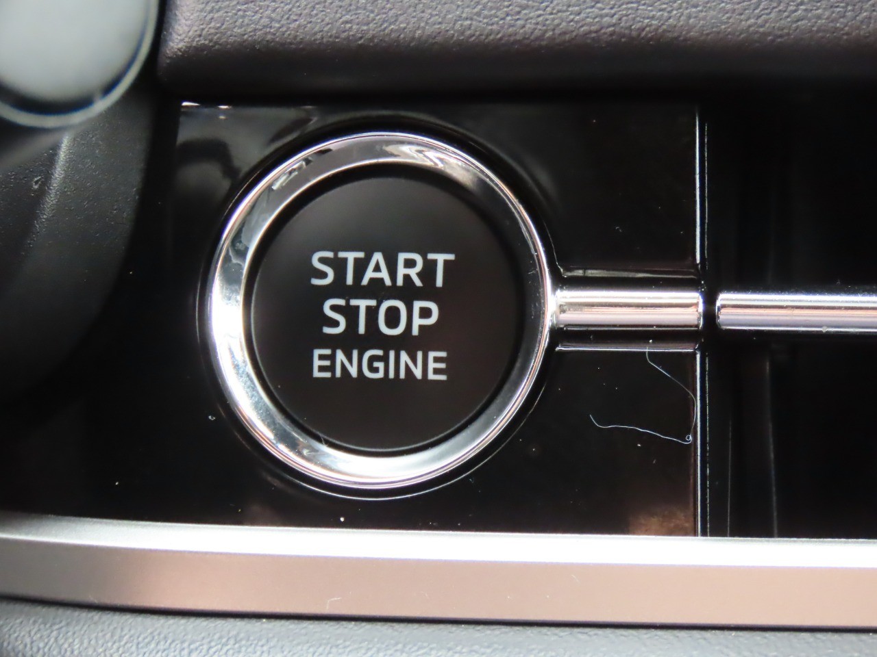 used 2024 Mitsubishi Outlander car, priced at $20,999