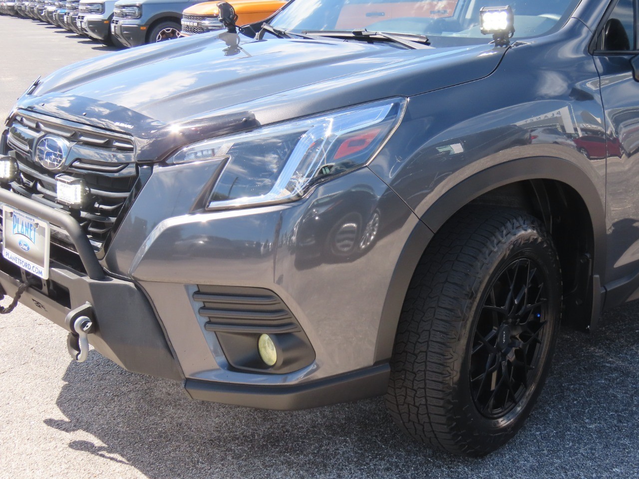 2022 Subaru Forester photo 3 of 32