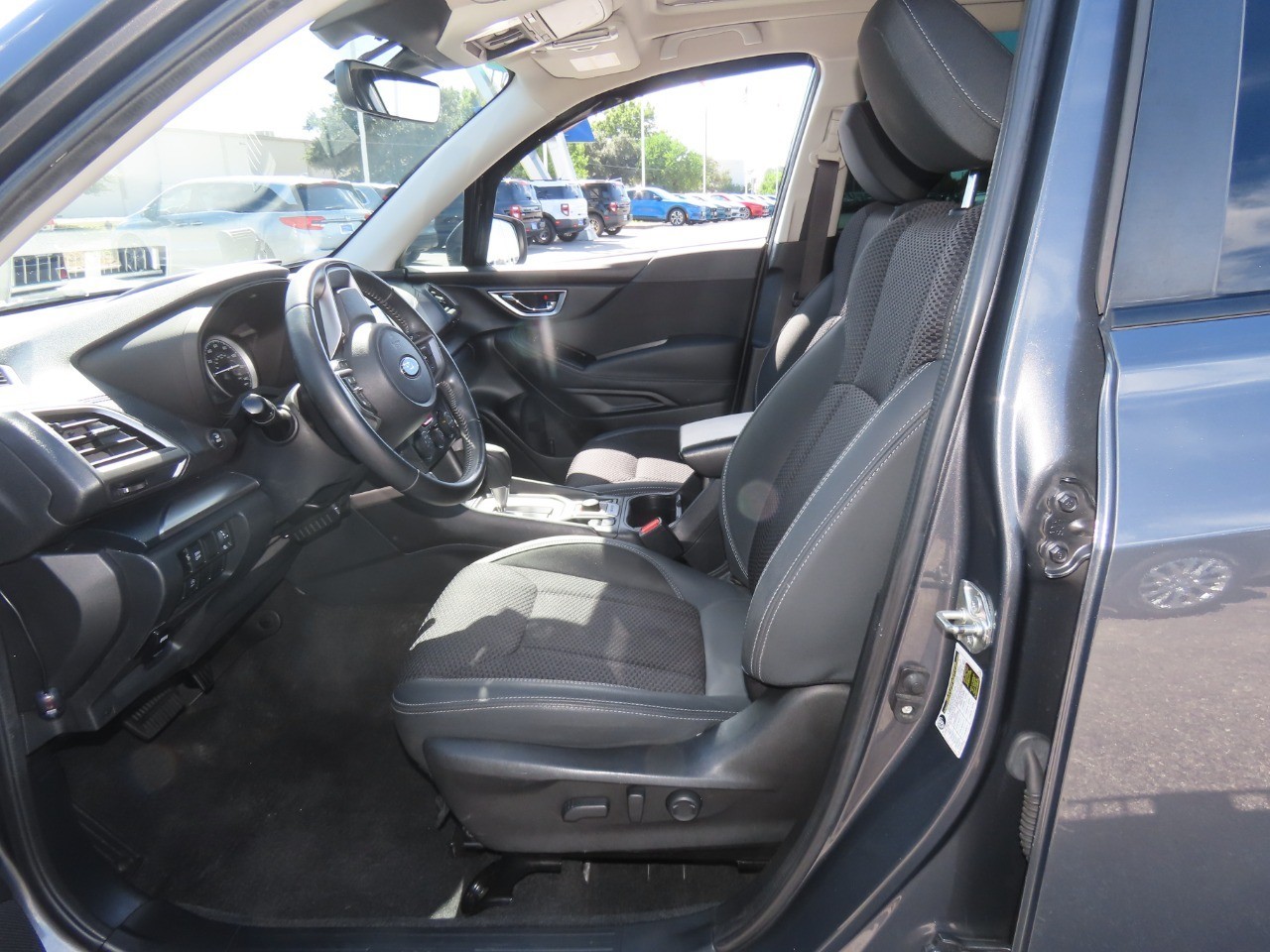 2022 Subaru Forester photo 25 of 32