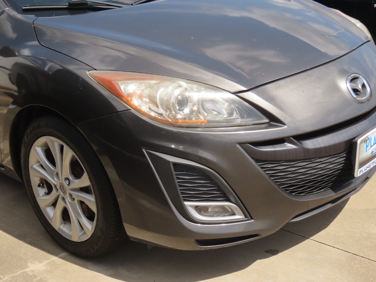 2011 Mazda Mazda3 photo 6 of 23