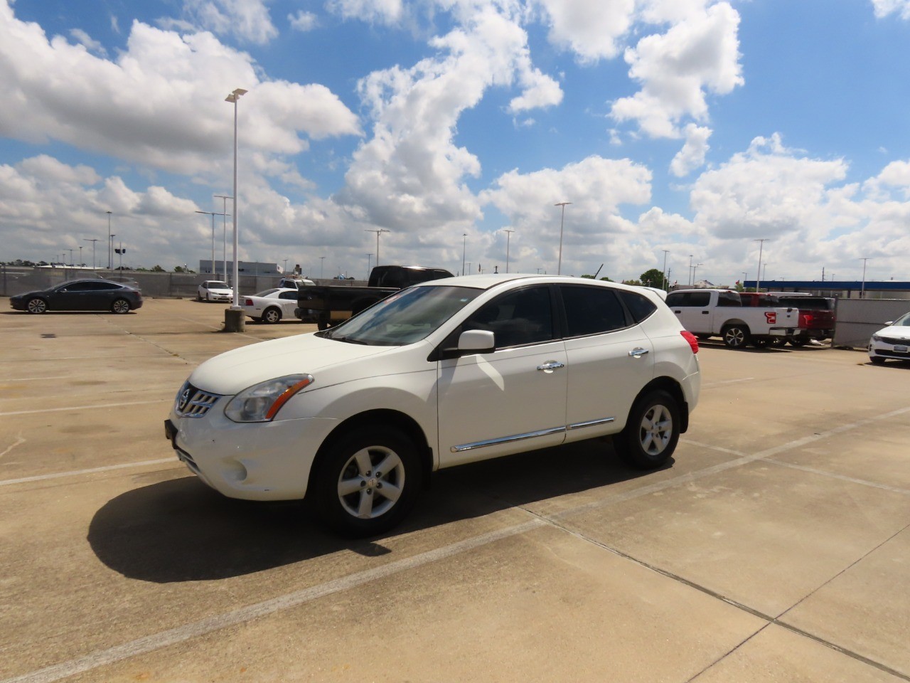used 2013 Nissan Rogue car