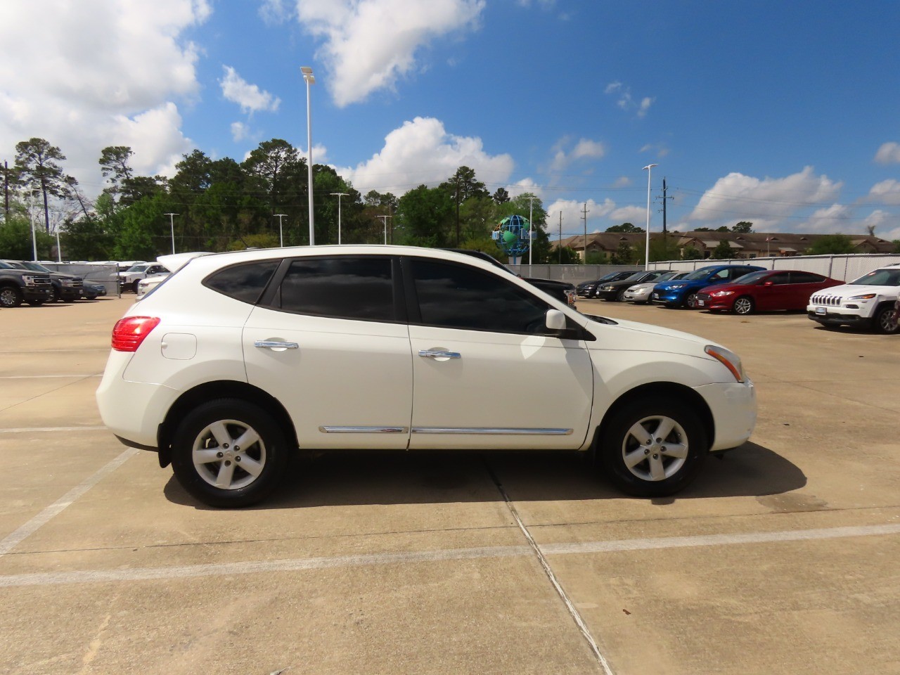 used 2013 Nissan Rogue car