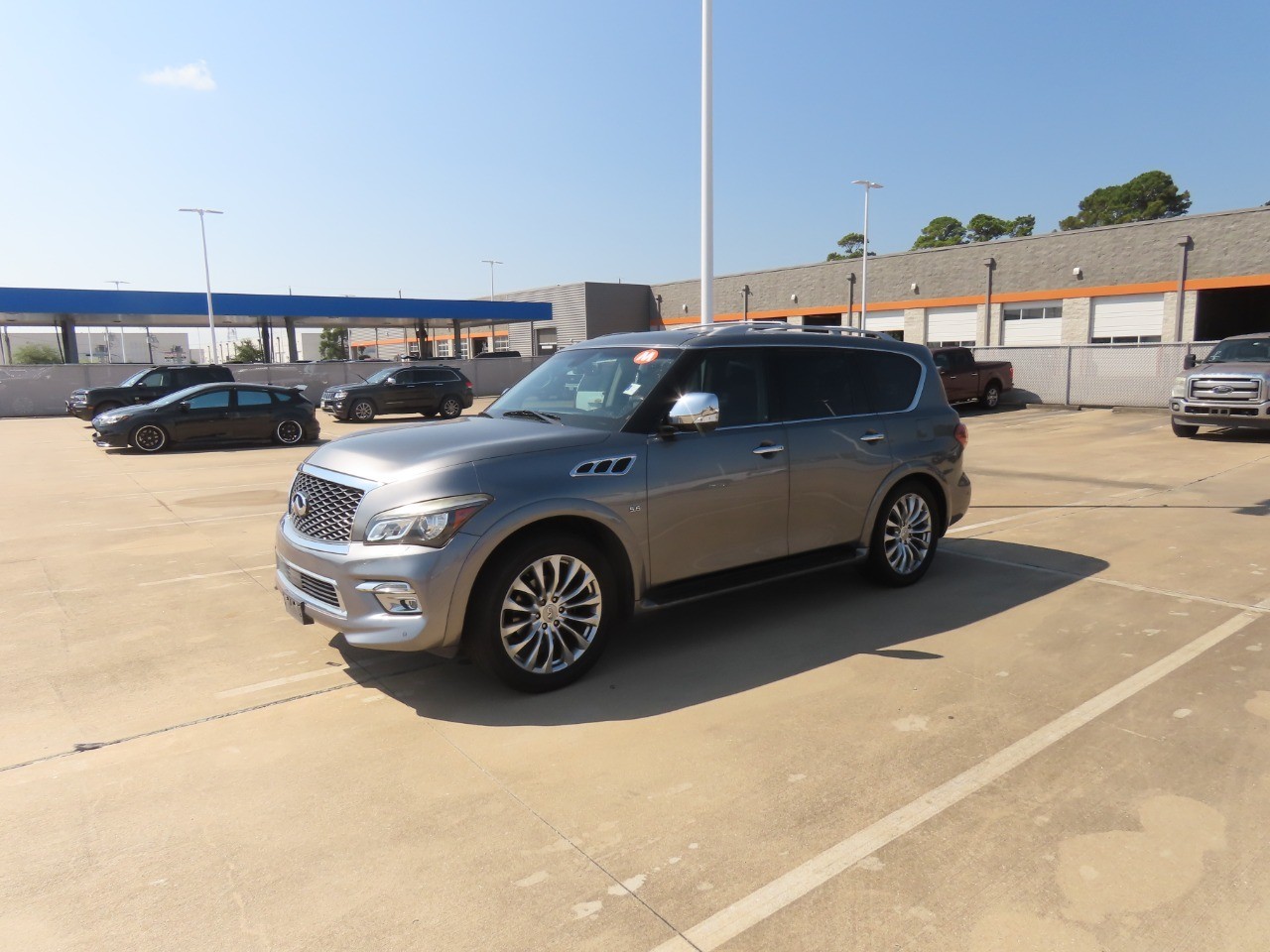 2015 INFINITI QX80 - 1