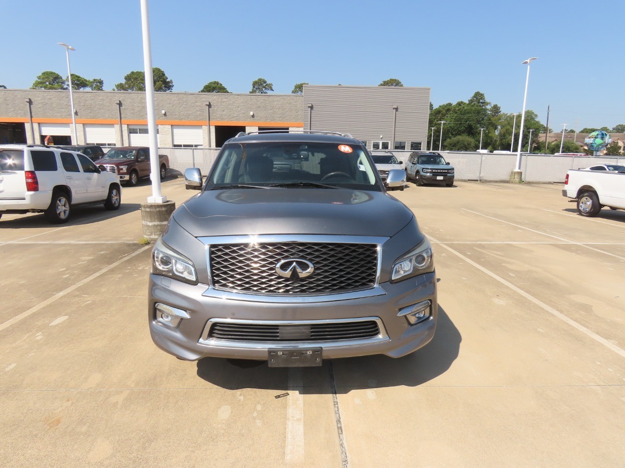 2015 INFINITI QX80 - 4
