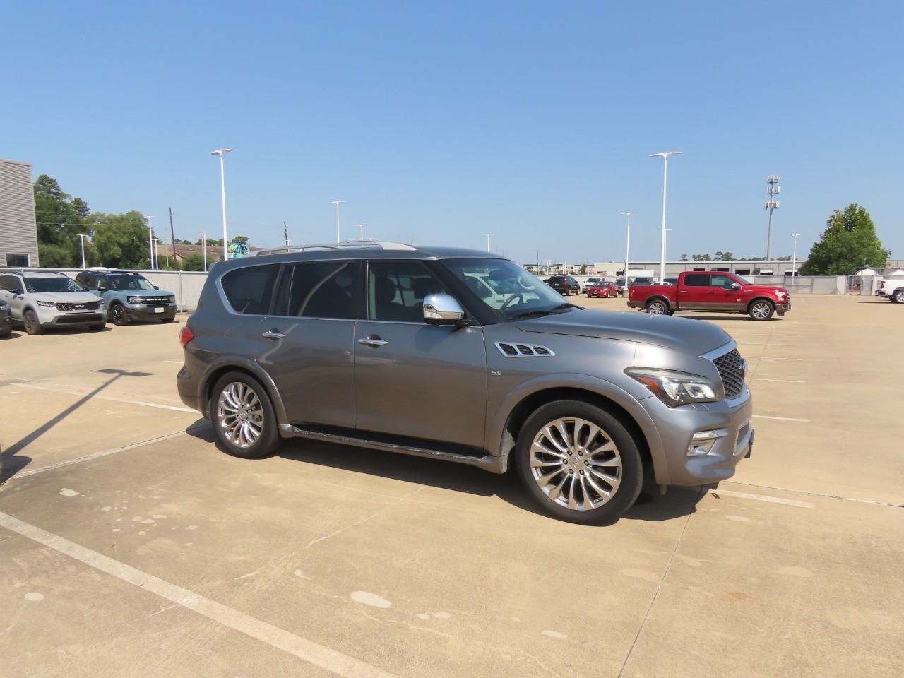 2015 INFINITI QX80 - 6
