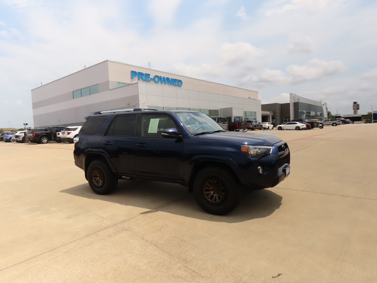 2019 Toyota 4Runner Limited 2WD (Natl) photo