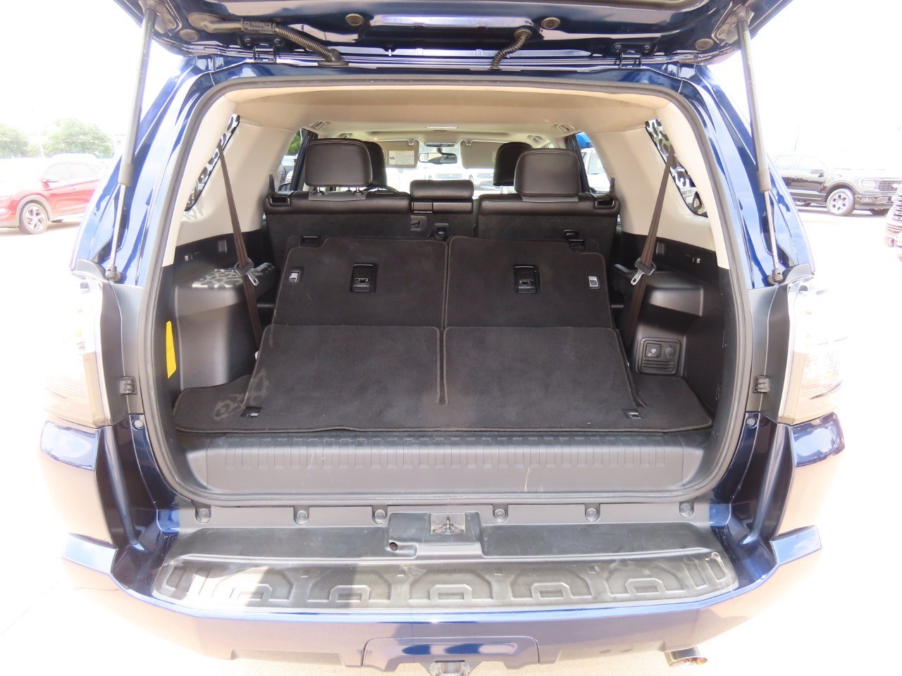 2019 Toyota 4Runner Limited 2WD (Natl) photo