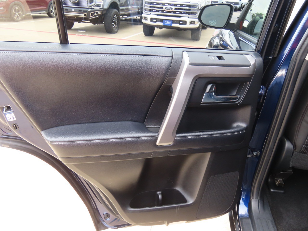 2019 Toyota 4Runner Limited 2WD (Natl) photo