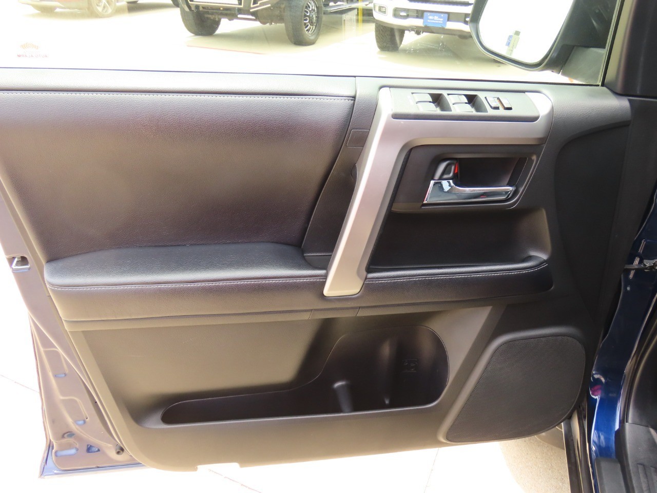 2019 Toyota 4Runner Limited 2WD (Natl) photo