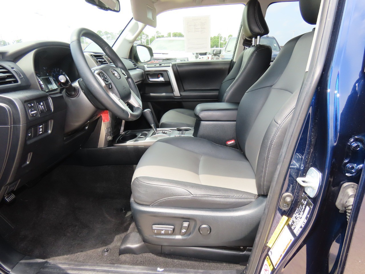 2019 Toyota 4Runner Limited 2WD (Natl) photo