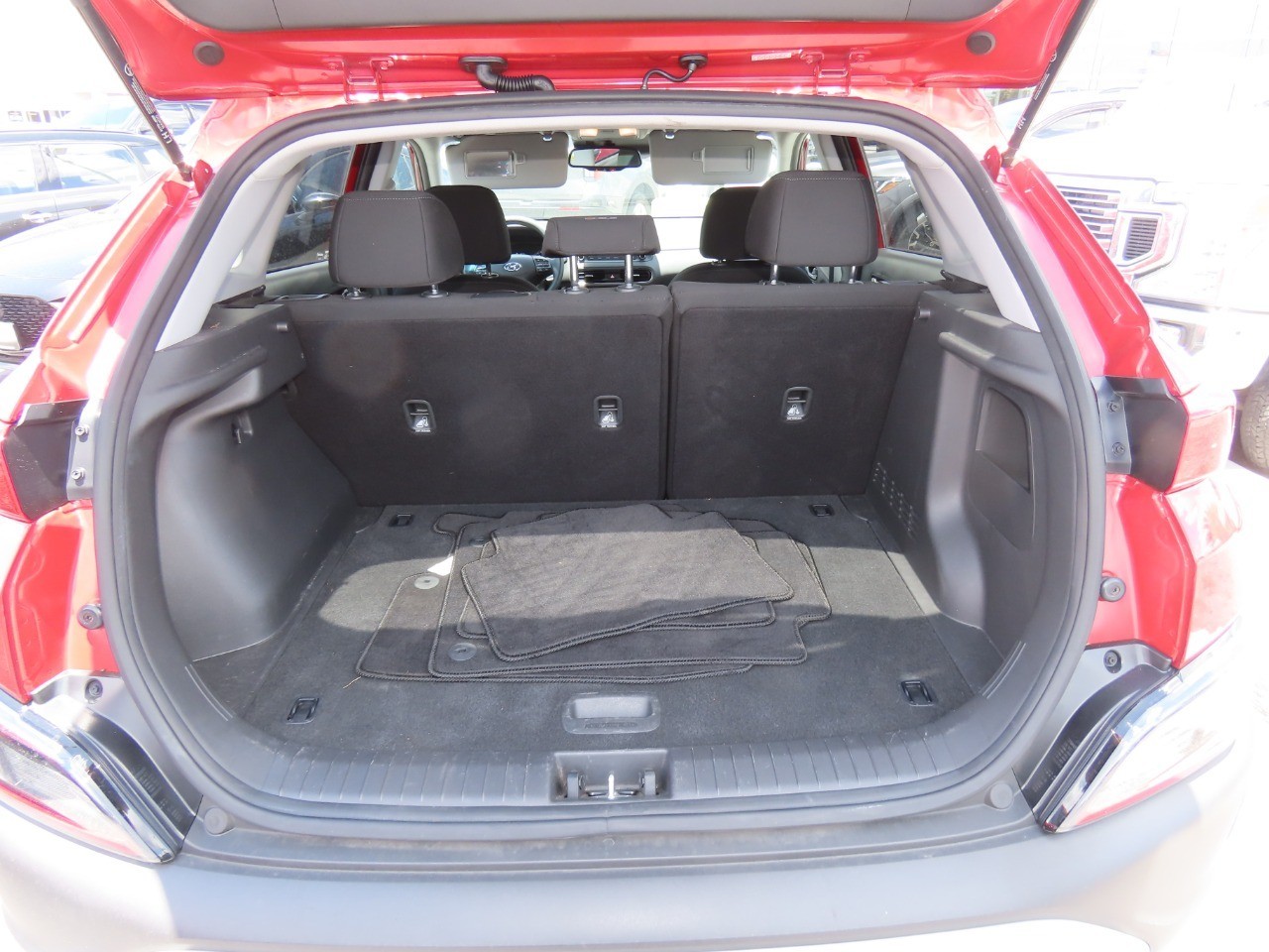 2023 Hyundai KONA SEL - 10