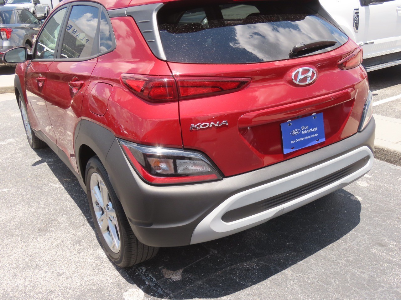 2023 Hyundai KONA SEL - 11