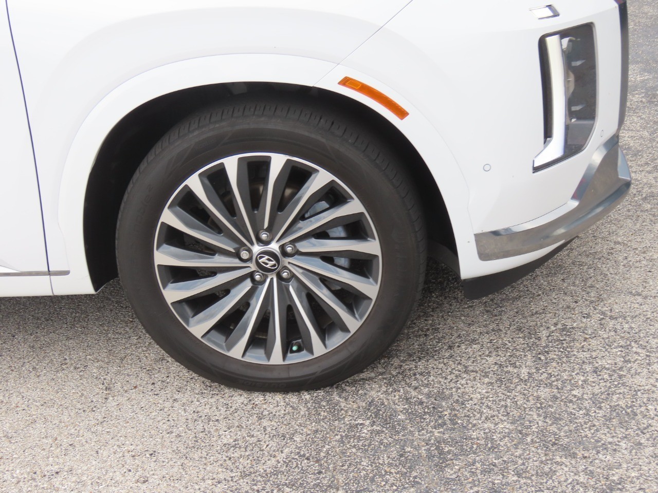 2025 Hyundai PALISADE photo 9 of 34