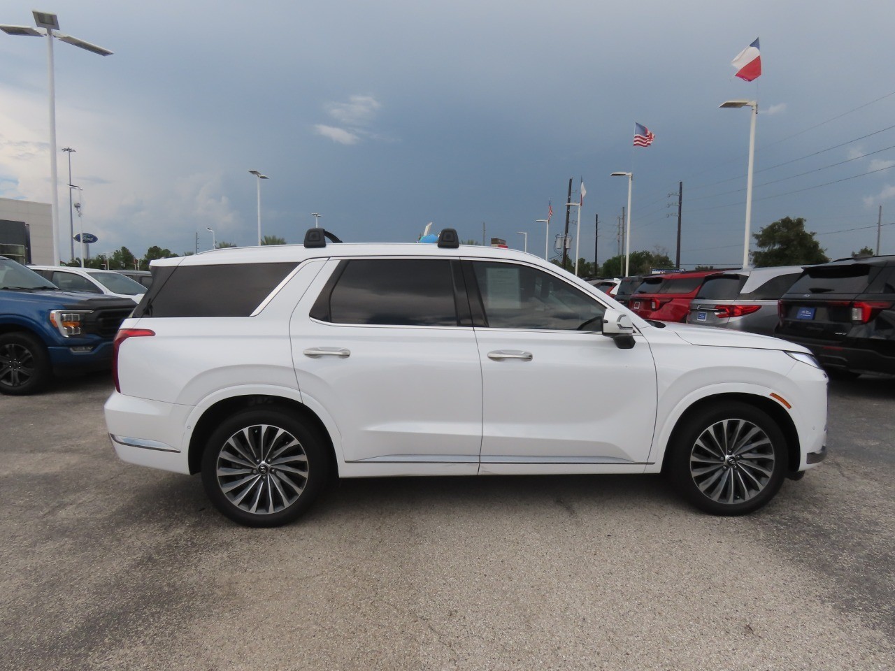 2025 Hyundai PALISADE photo 10 of 34