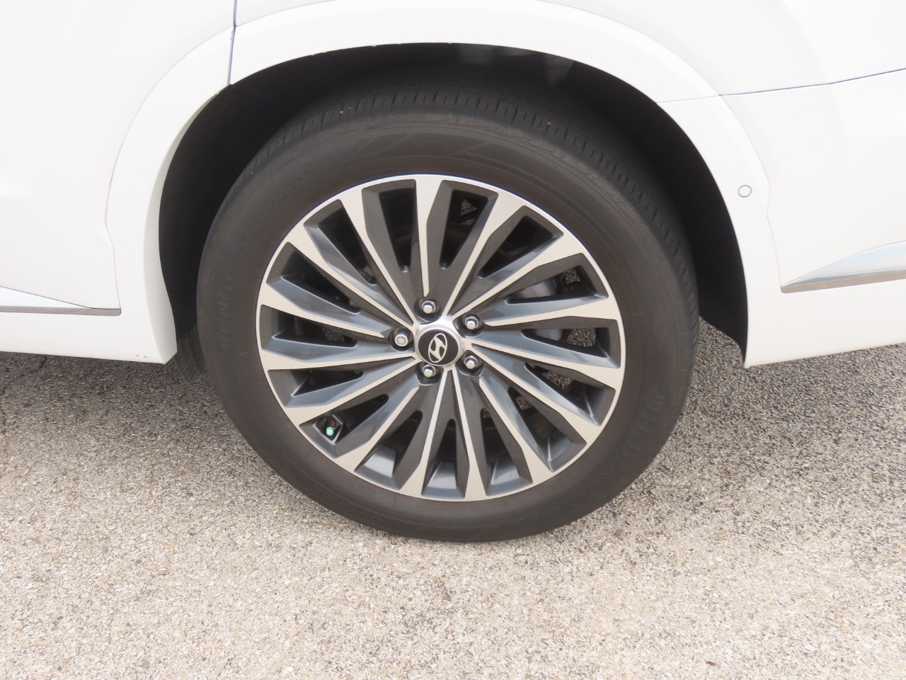 2025 Hyundai PALISADE photo 18 of 34