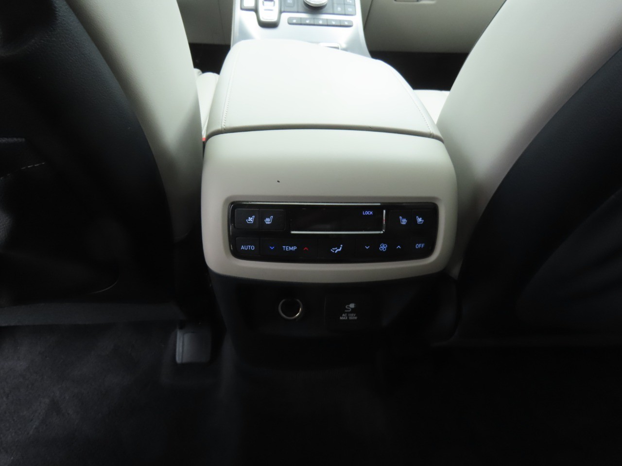 2025 Hyundai PALISADE photo 23 of 34