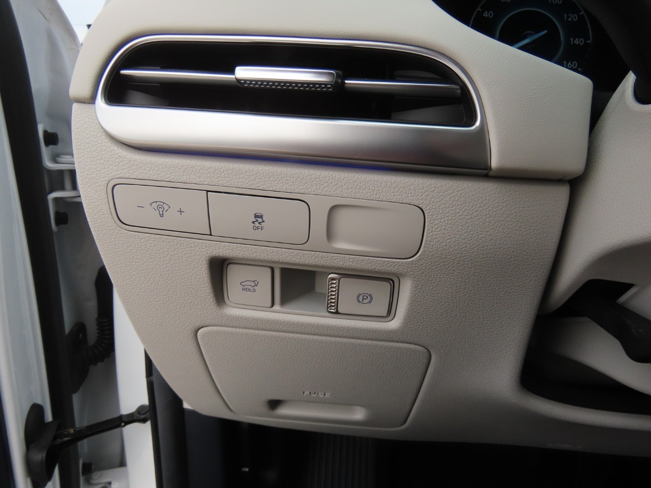2025 Hyundai PALISADE photo 28 of 34
