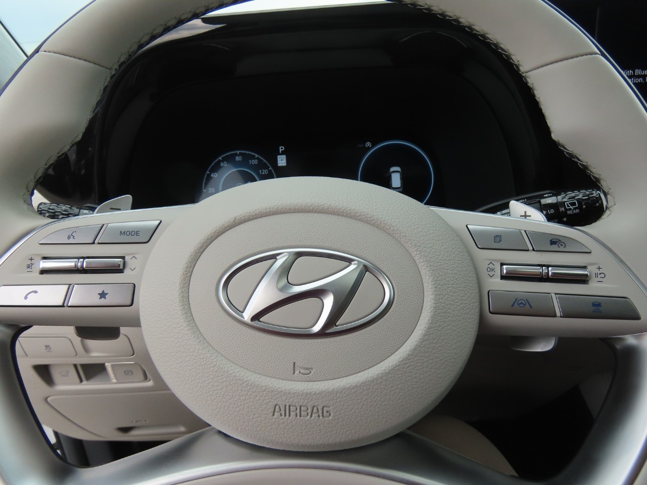 2025 Hyundai PALISADE photo 29 of 34