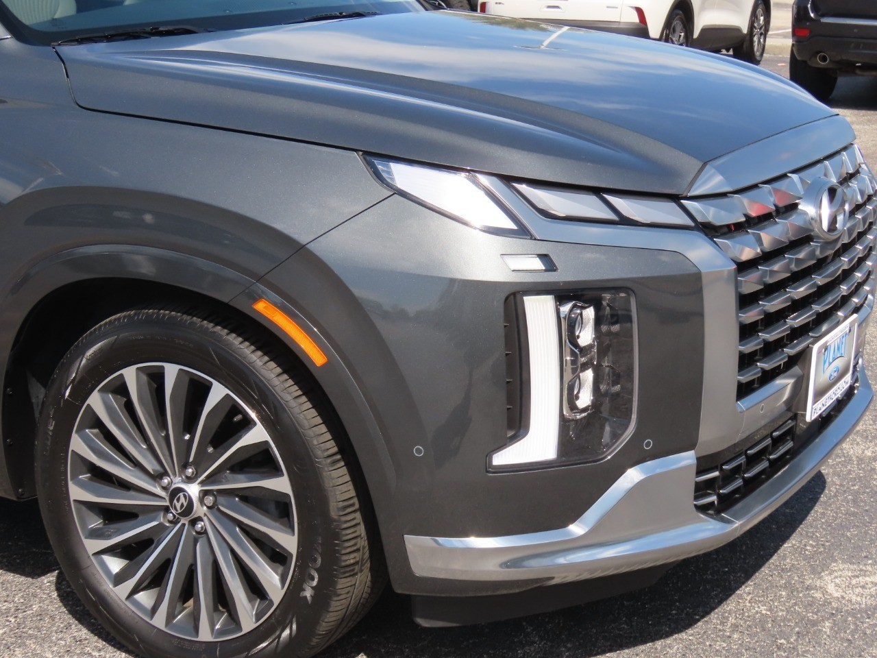 2024 Hyundai PALISADE photo 6 of 34