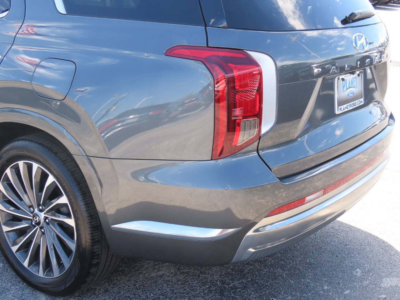 2024 Hyundai PALISADE photo 16 of 34