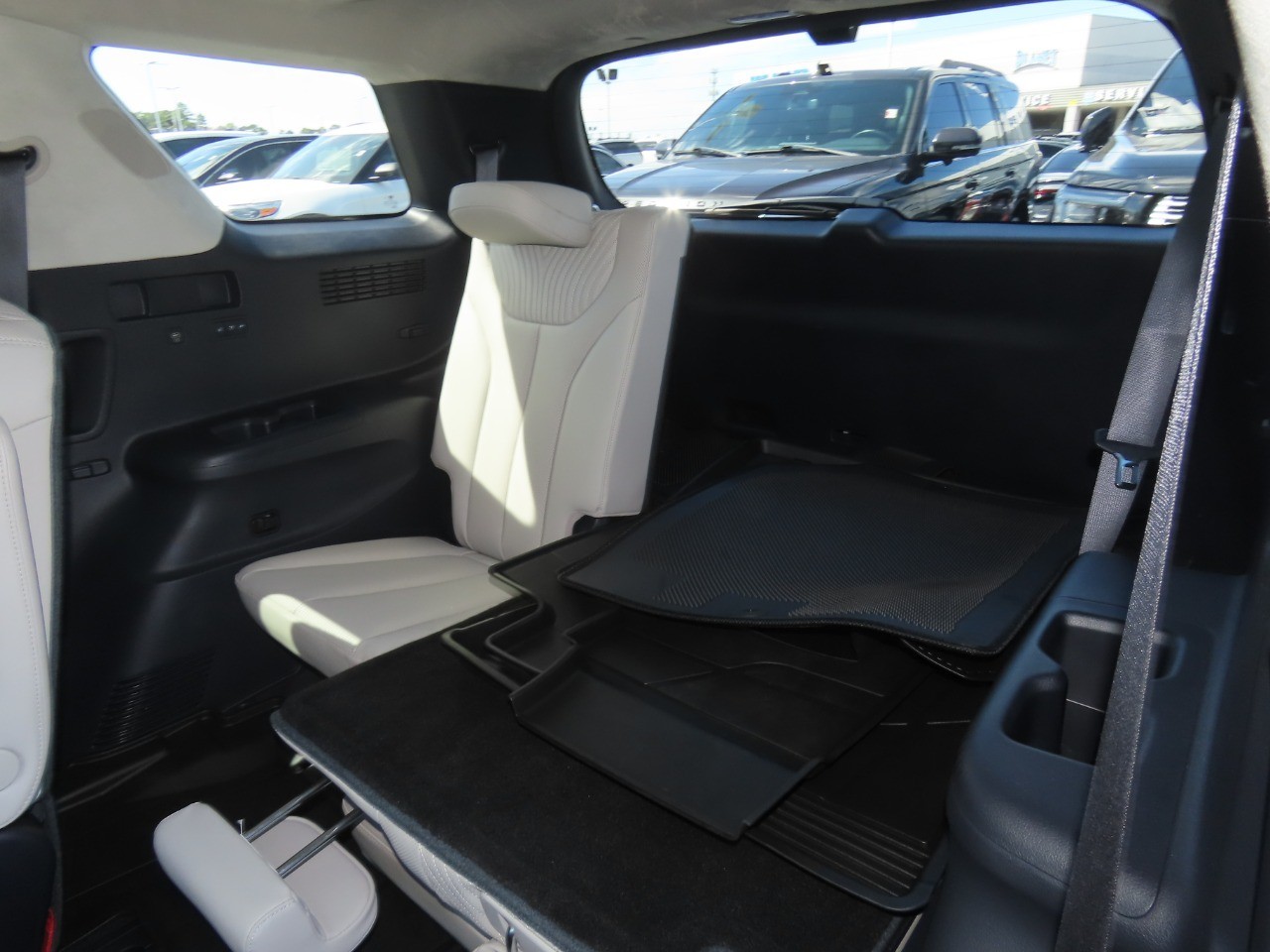 2024 Hyundai PALISADE photo 22 of 34