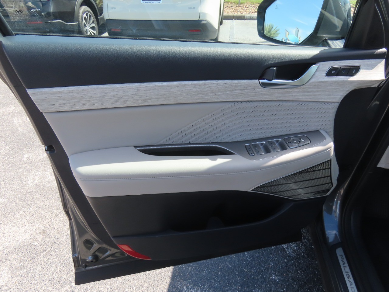 2024 Hyundai PALISADE photo 26 of 34