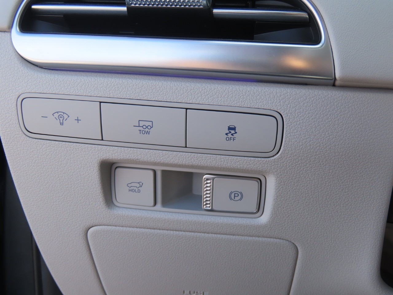 2024 Hyundai PALISADE photo 28 of 34