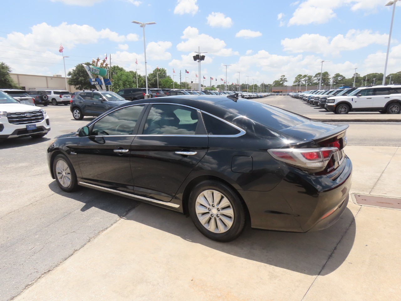 2016 Hyundai Sonata Hybrid SE Eclipse Black at Planet Ford