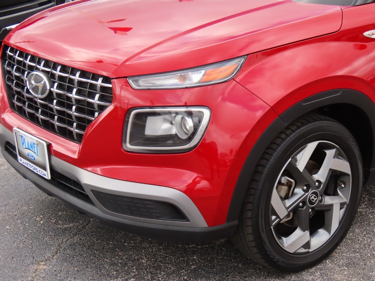 used 2022 Hyundai Venue car, priced at $14,999