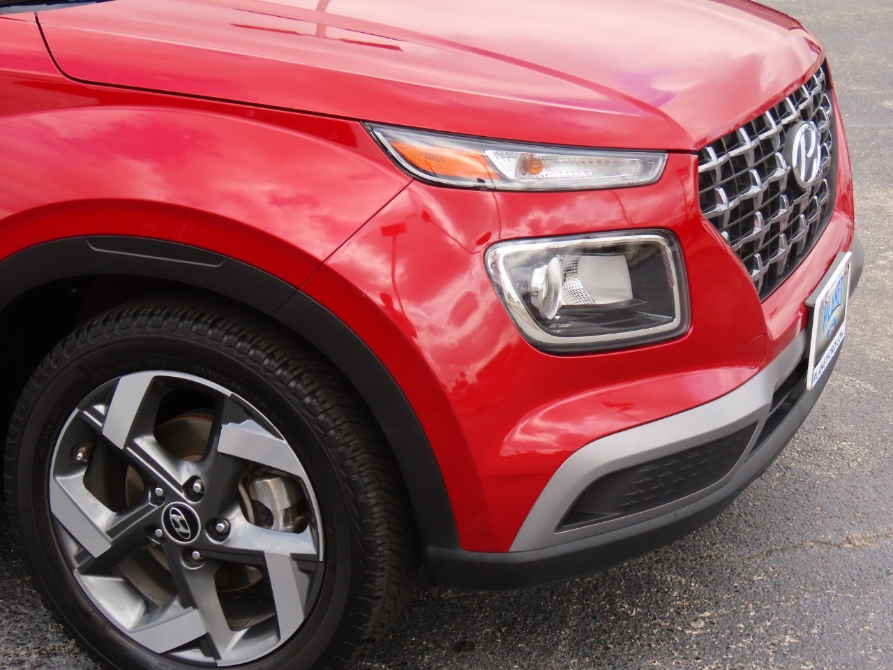 used 2022 Hyundai Venue car, priced at $14,999