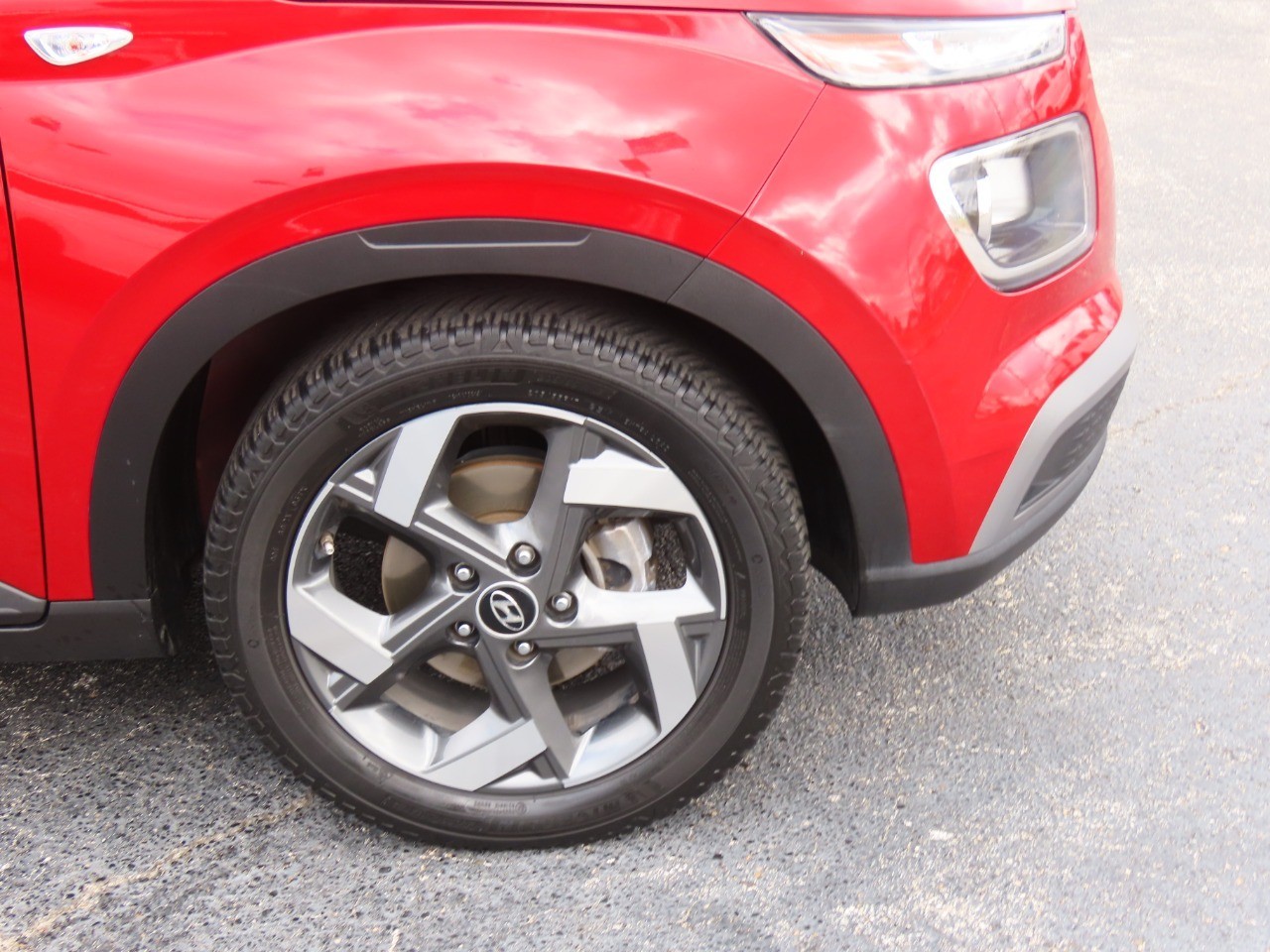 used 2022 Hyundai Venue car, priced at $14,999