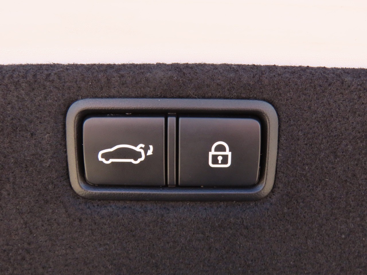 used 2019 Genesis G80 car, priced at $22,999