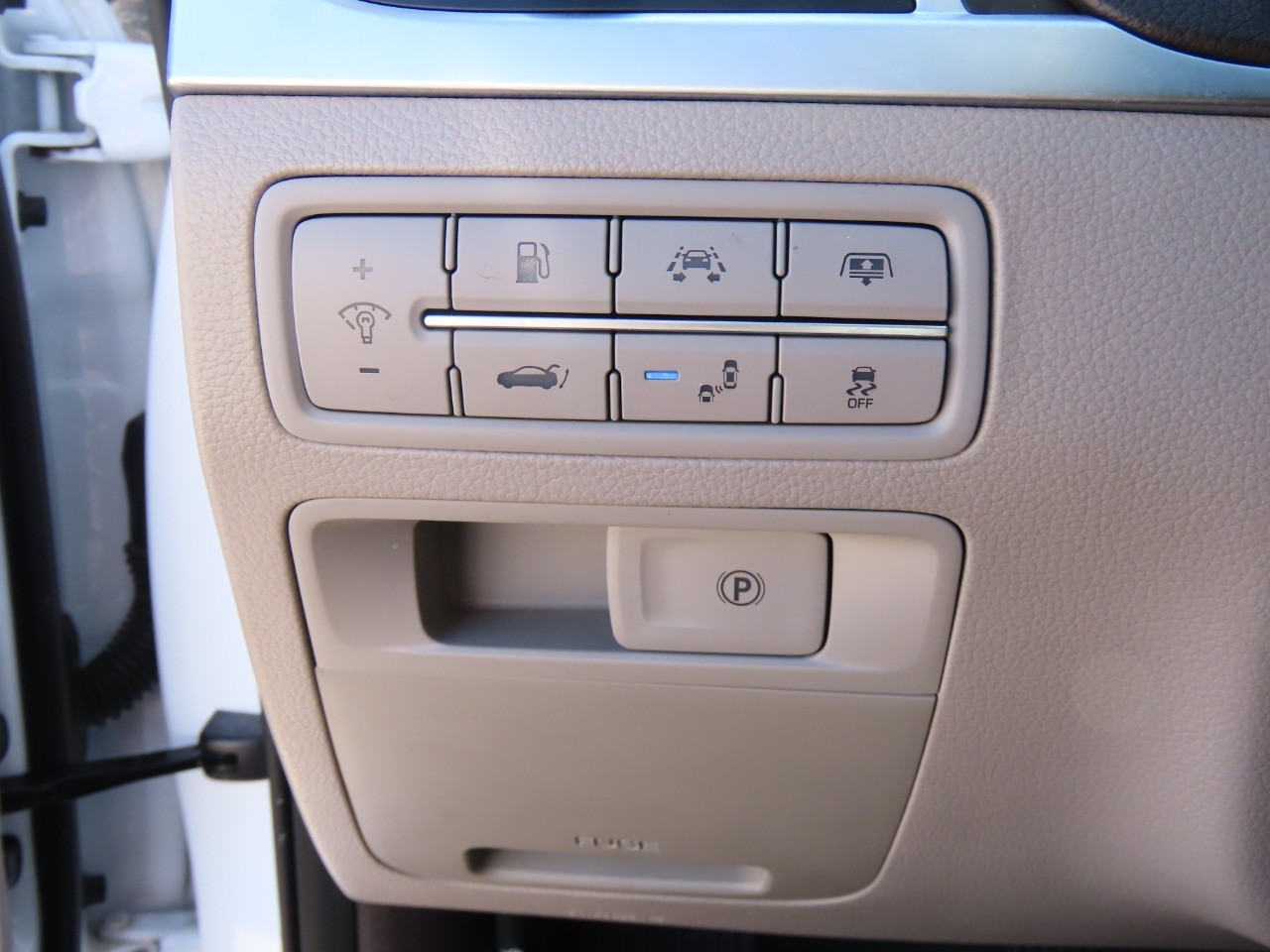 used 2019 Genesis G80 car, priced at $22,999