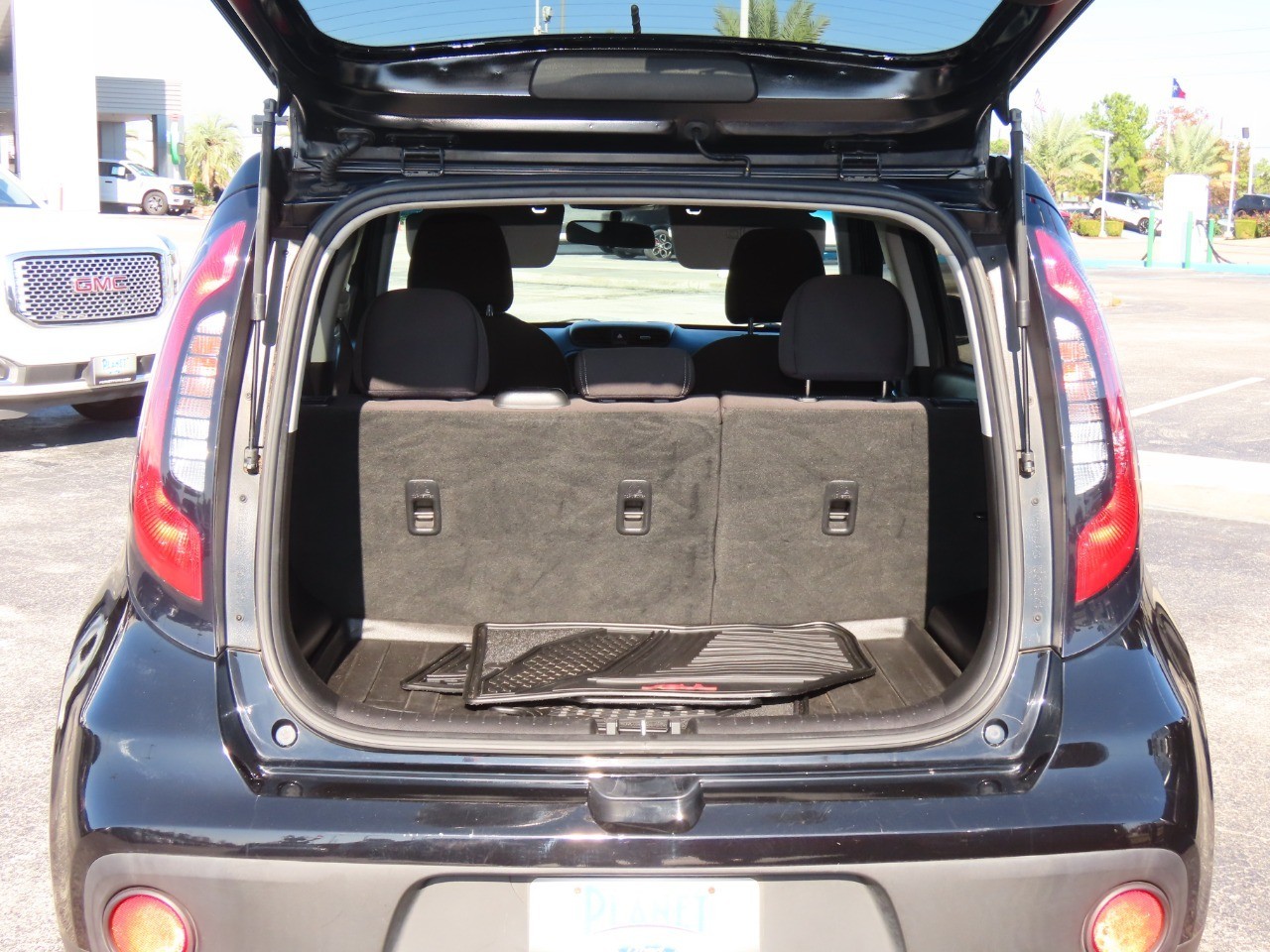 used 2018 Kia Soul car, priced at $5,999