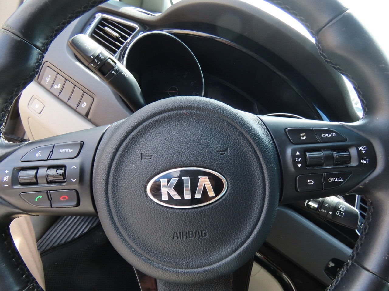 used 2015 Kia Sedona car