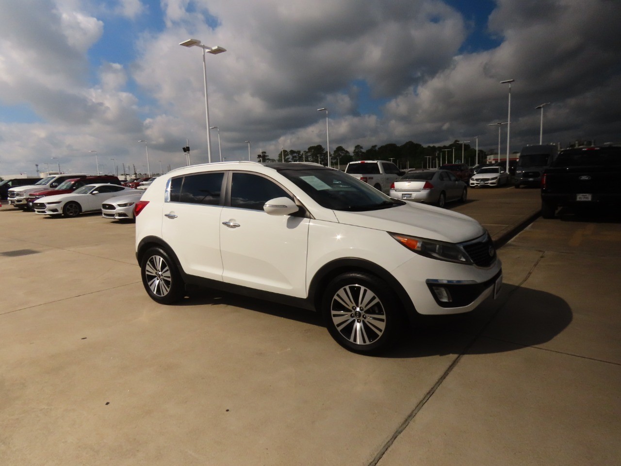 used 2015 Kia Sportage car, priced at $12,999