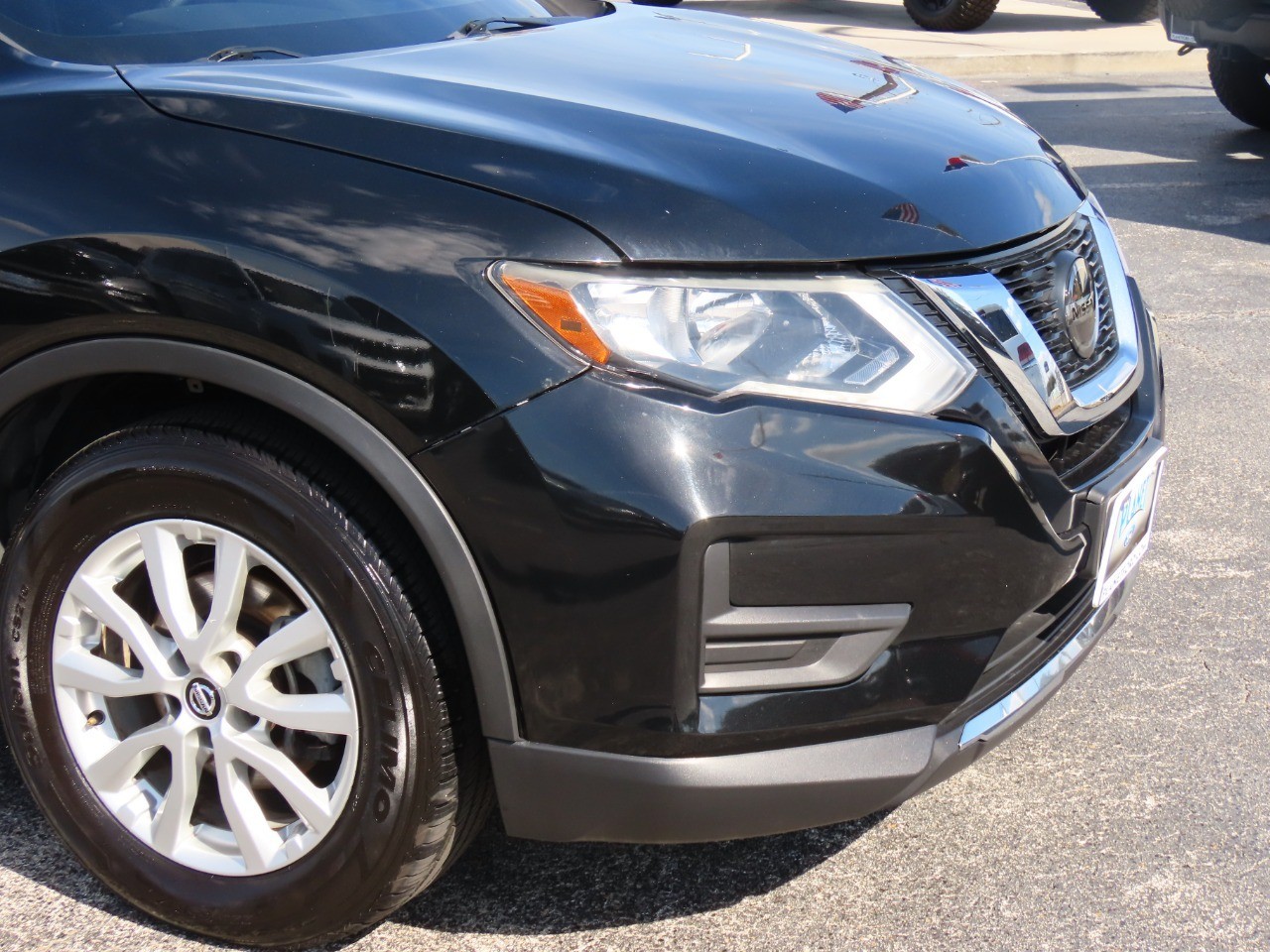 used 2020 Nissan Rogue car, priced at $14,999