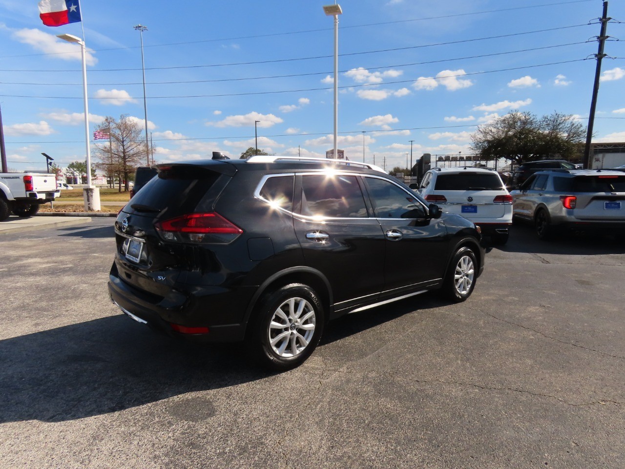 used 2020 Nissan Rogue car, priced at $14,999