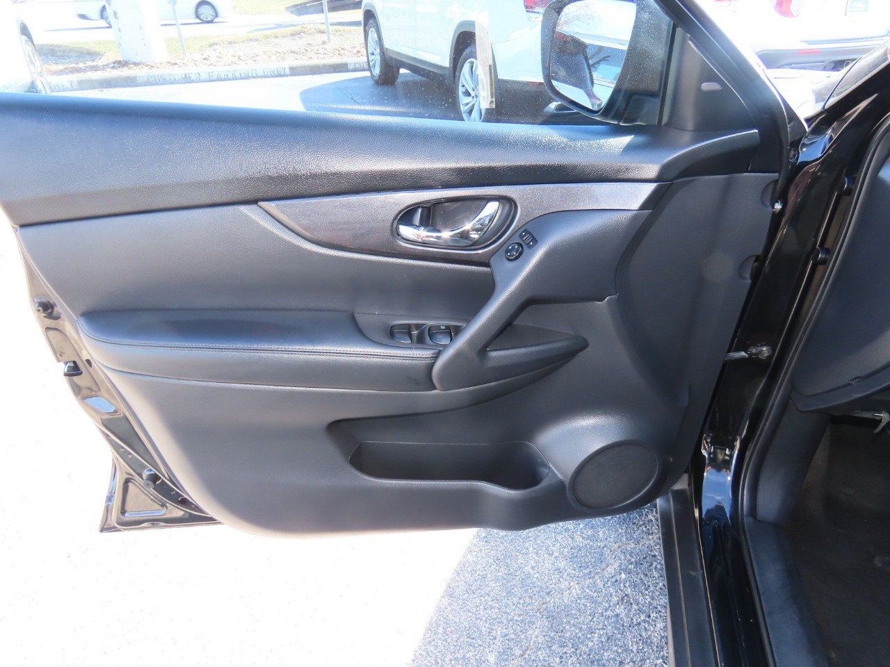 used 2020 Nissan Rogue car, priced at $14,999