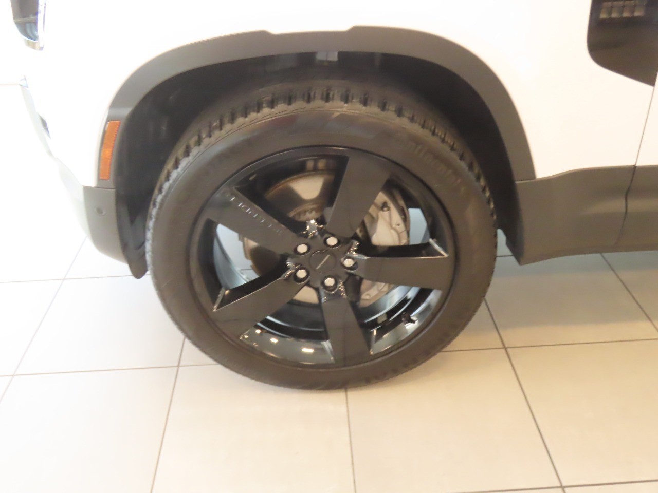 2026 Land Rover Defender photo 6 of 26
