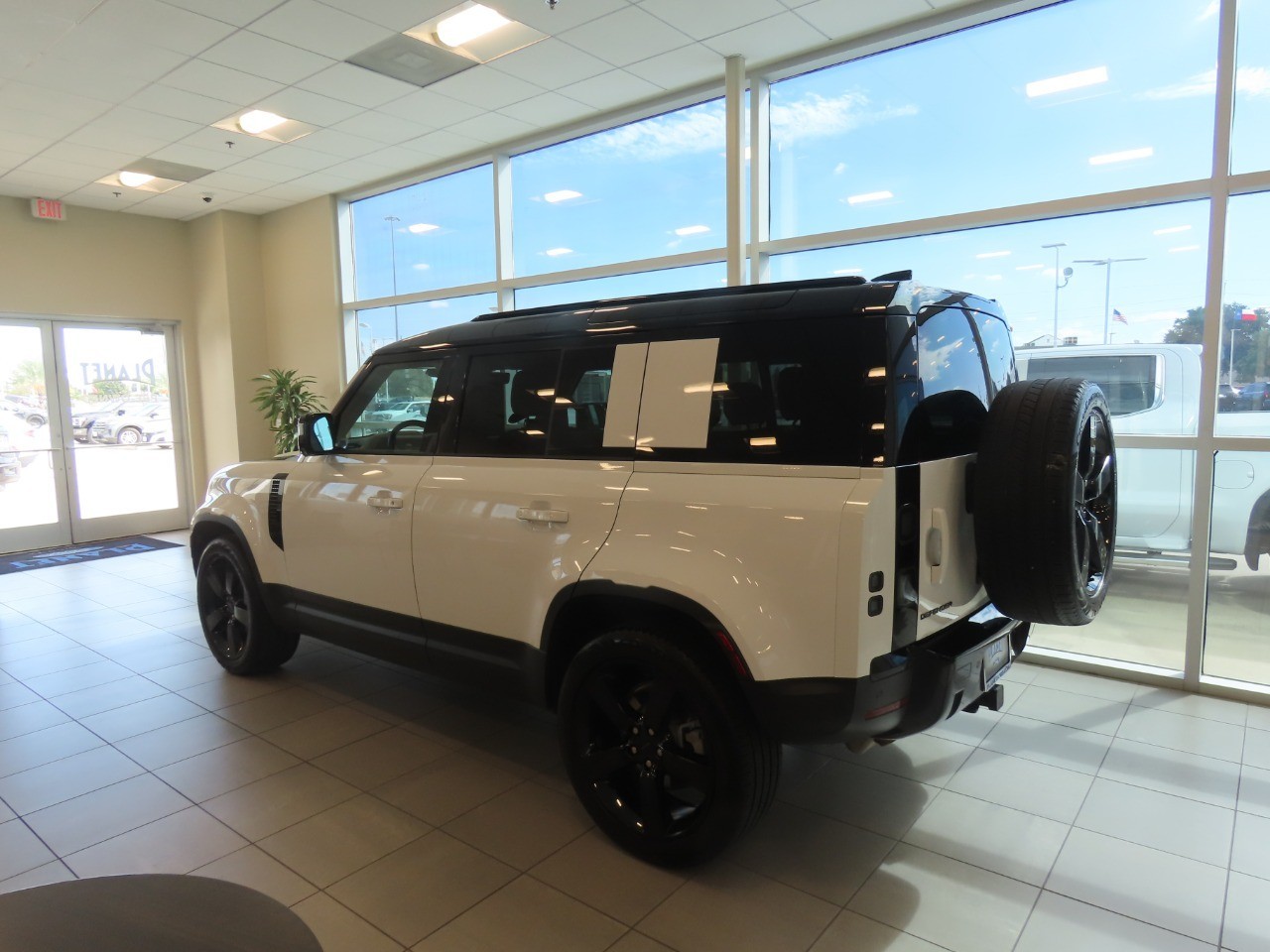 2026 Land Rover Defender photo 10 of 26