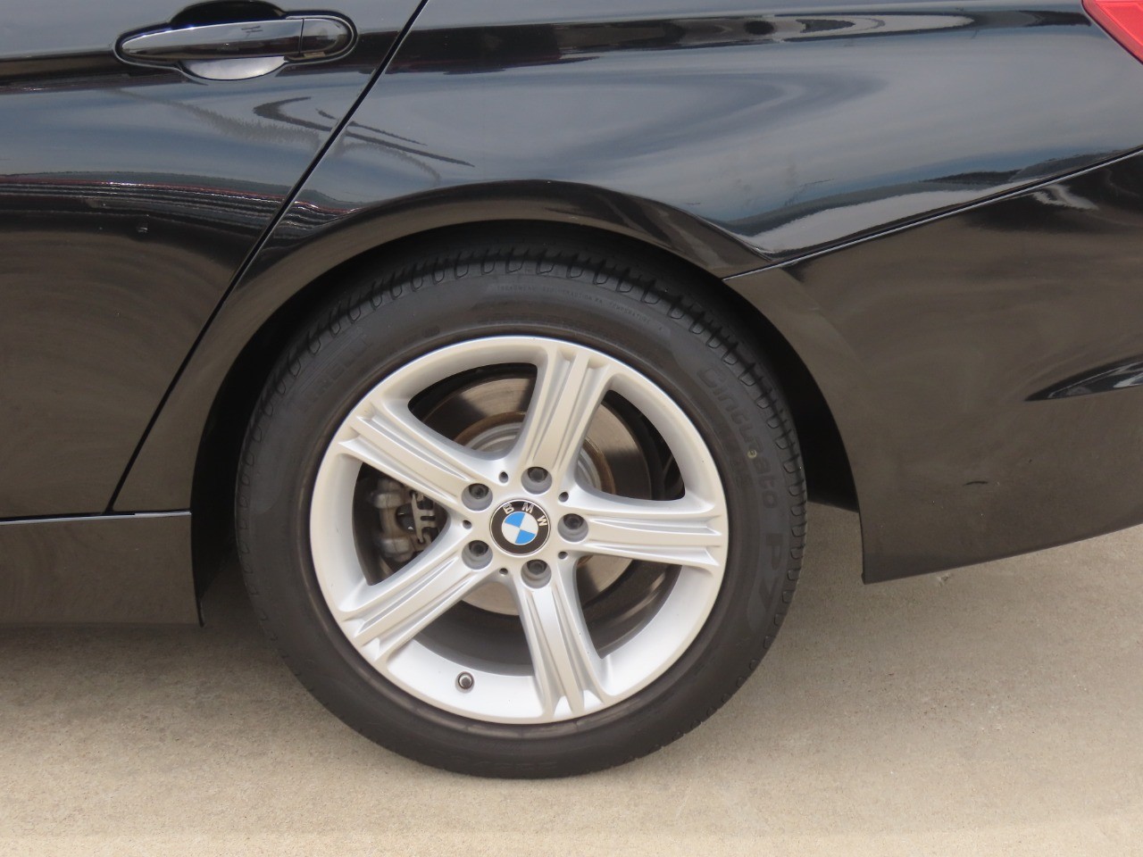 2015 BMW 3-Series photo 16 of 30