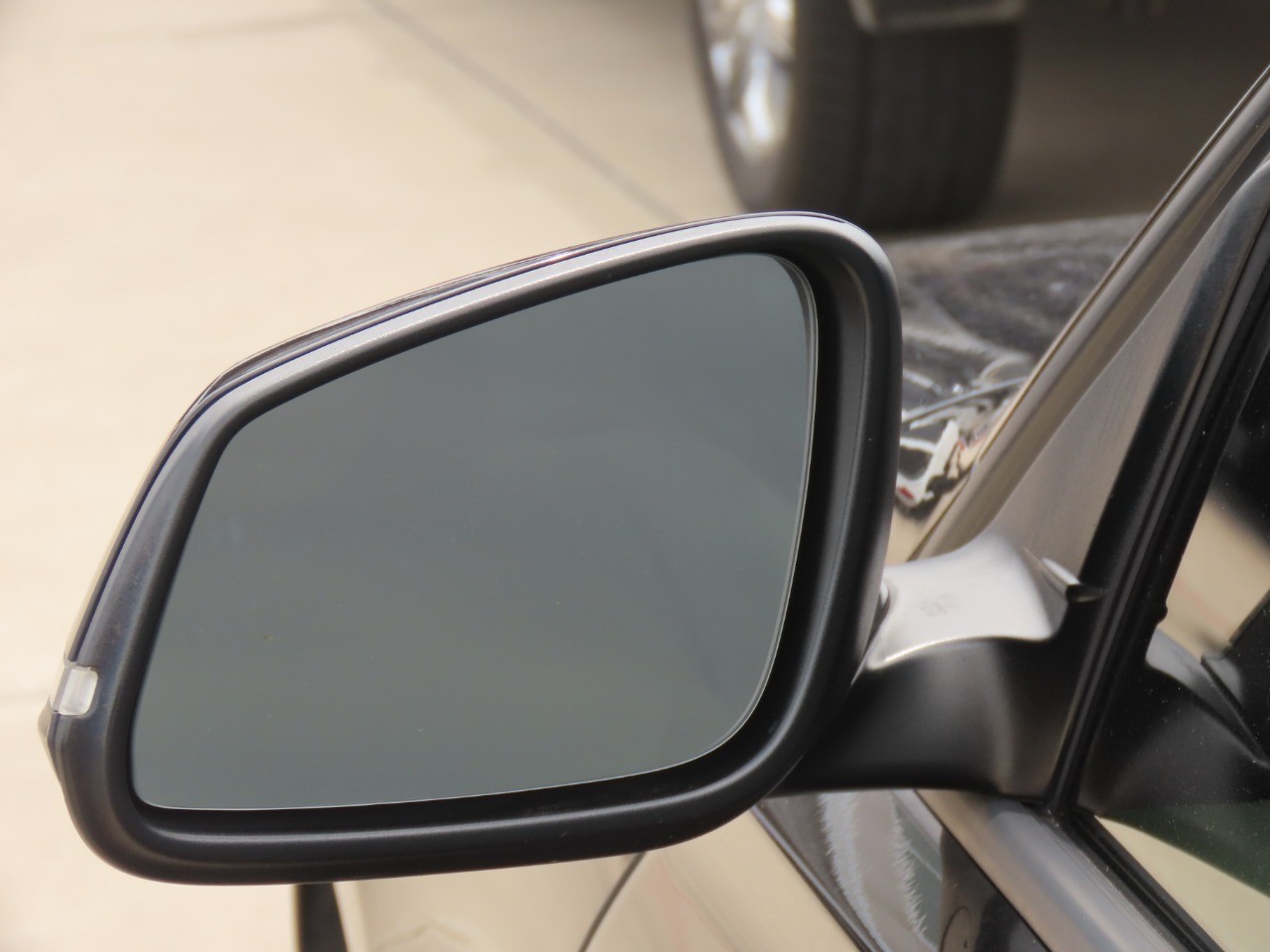 2015 BMW 3-Series photo 17 of 30